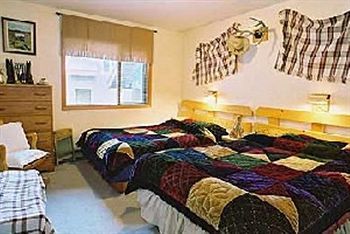 Golden Dreams B&B ウィスラー エクステリア 写真